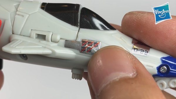 Power Of The Prime Starscream Voyager In Hand Look With Video And Screencaps 20 (20 of 50)